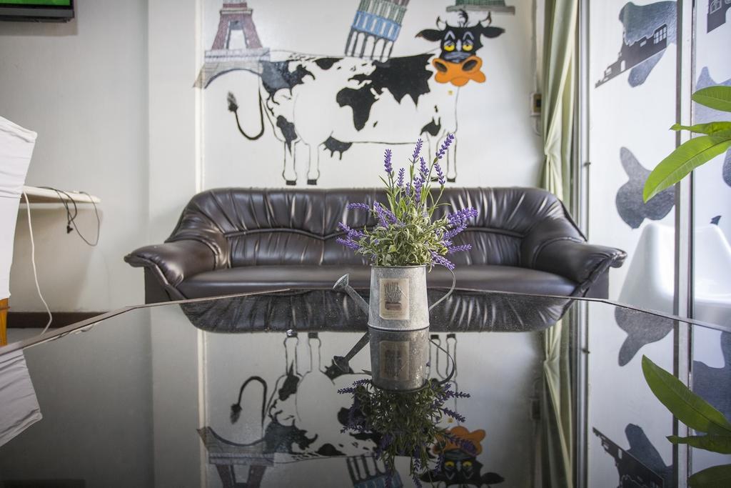Mad Cow Hostel Bangkok Rom bilde